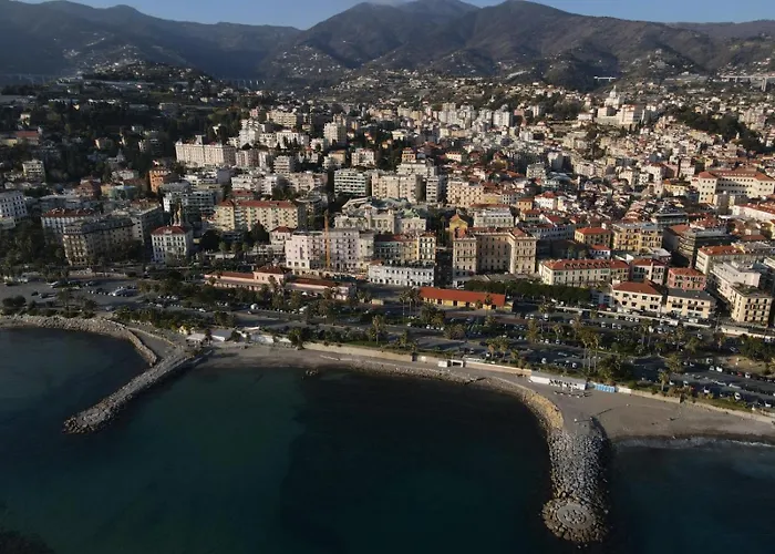 Matty's - Center - Sea View - Free Parking - Strategic Area