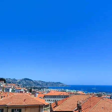 Matty's - Center - Sea View - Free Parking - Strategic Area